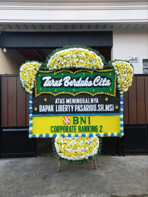 Papan Bunga Duka di Masjid Jamik